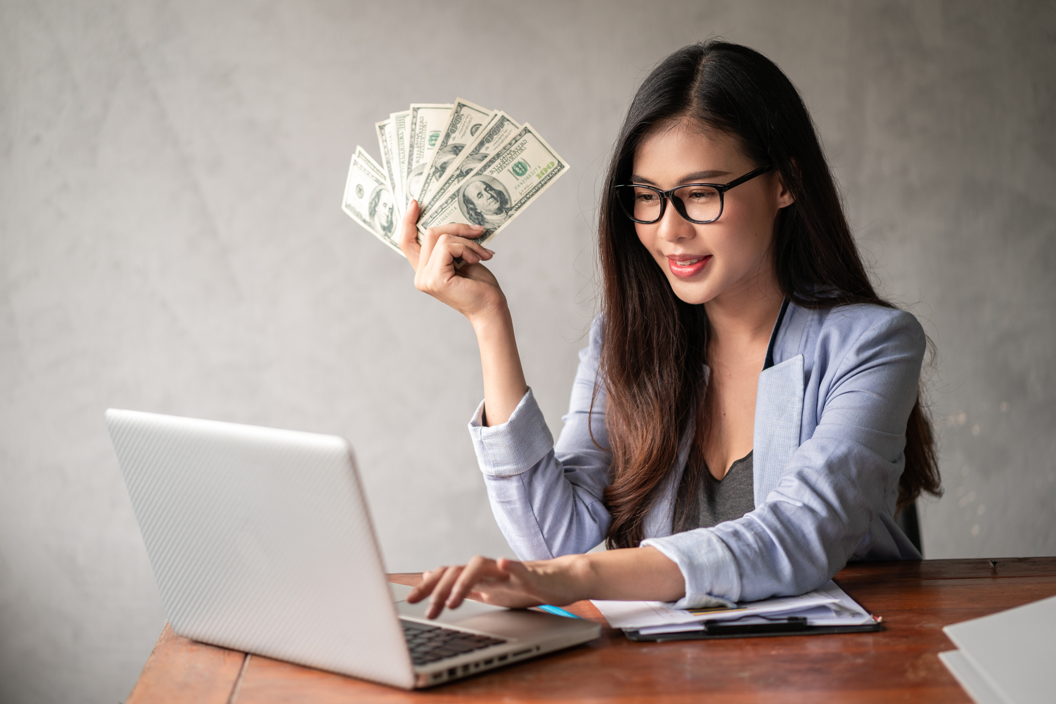 Compra y Venta de Divisas